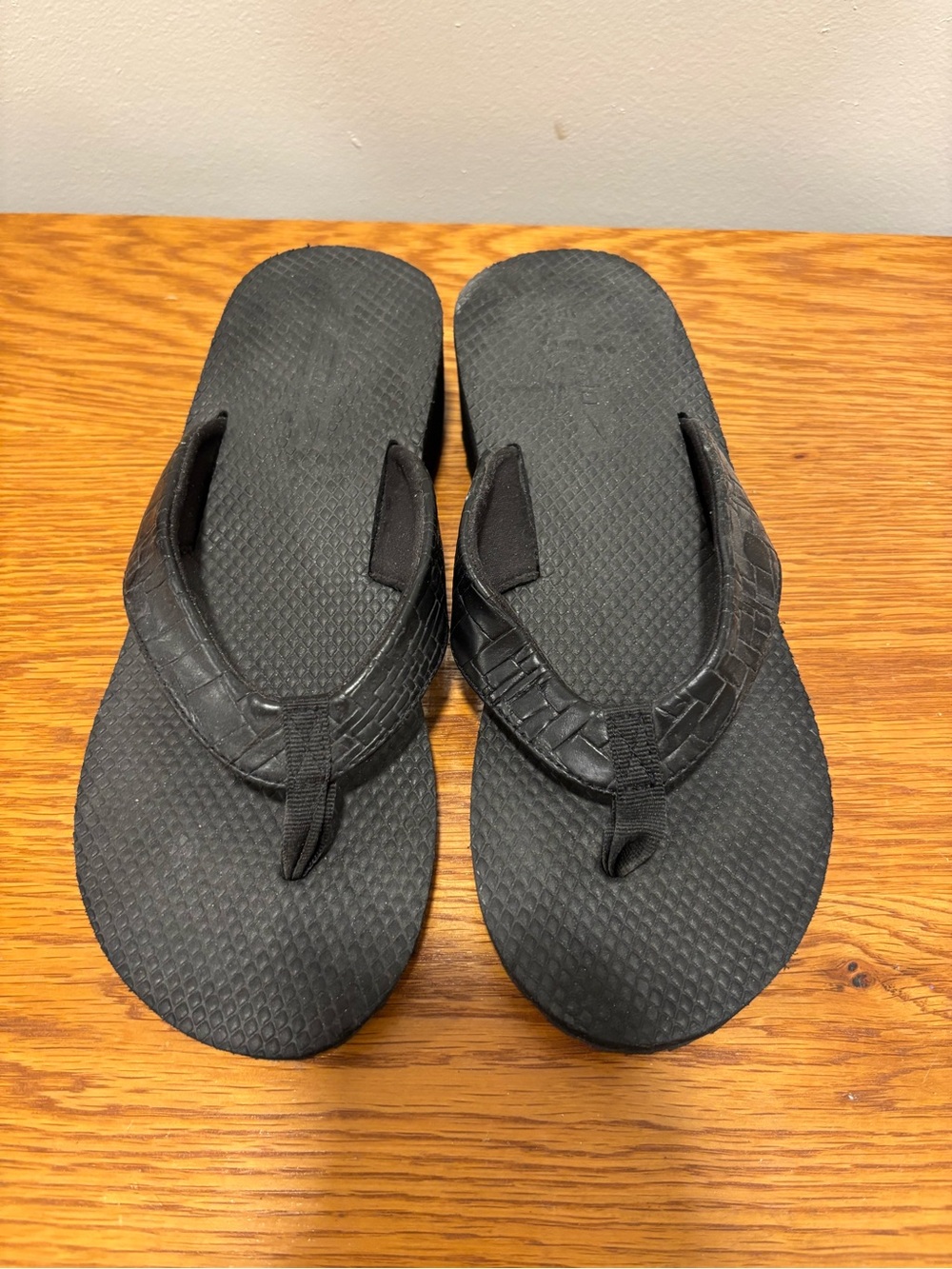 Speedo Black Textured Strap Women's Flip Flop Sandals